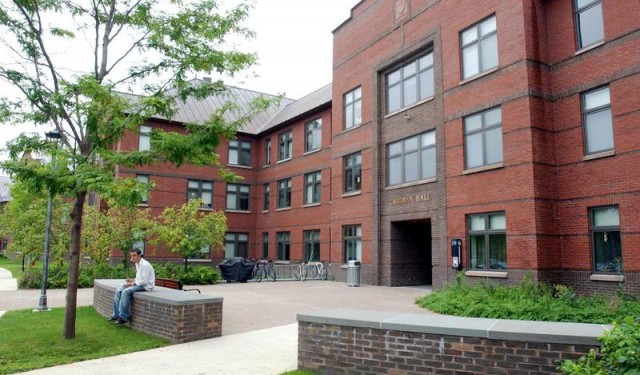 Adjunct Faculty Discuss Union, Future on VPR